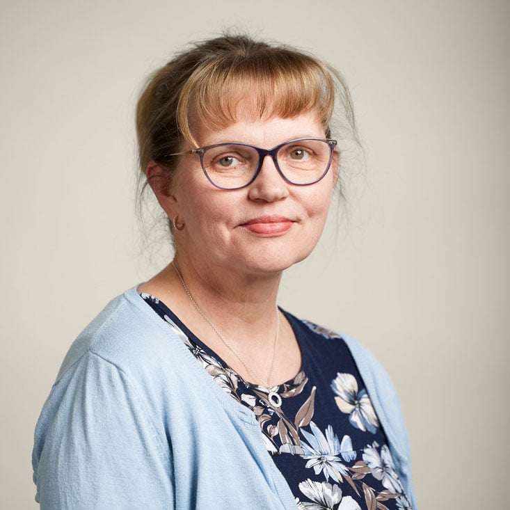 Hannele Komu Pohjois-Karjalan hyvin­voin­tia­lueen sosi­aa­li­pal­ve­lujen toimia­lue­joh­ta­jaksi